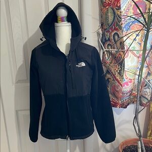 The North Face Denali Jacket Hoodie Womens Small Black Fleece Full Zip Fleece